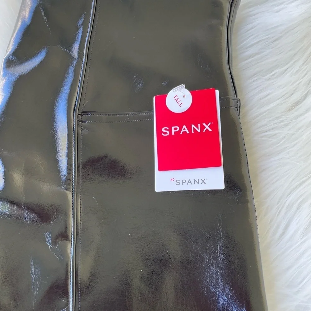 NWT - Spanx Faux Patent Leather Leggings - Vinyl - Size Med. Tall - Picture 3 of 11